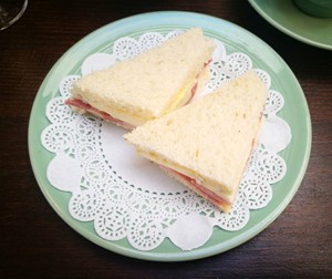 Brie and bacon sandwich